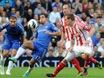 Chelsea sẽ gặp khó trên sân Stoke.
