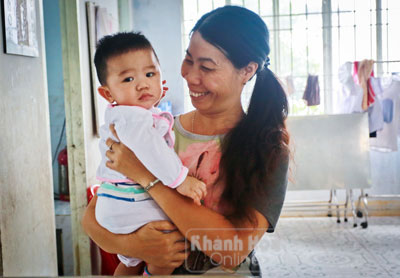 Tiếp nhận cháu bé 7 tháng tuổi bị mẹ bỏ rơi