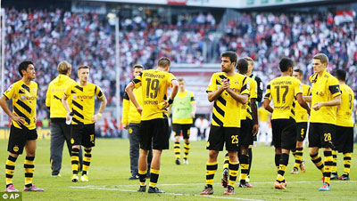 Borussia Dortmund chính là ví dụ tiêu biểu nhất của việc đi xuống do bị các đội bóng lớn “rút ruột”.