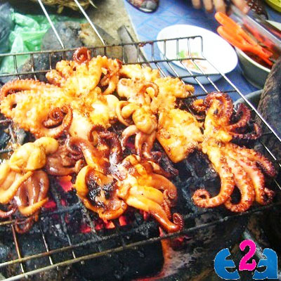 Món bạch tuộc nướng sa tế thơm cay