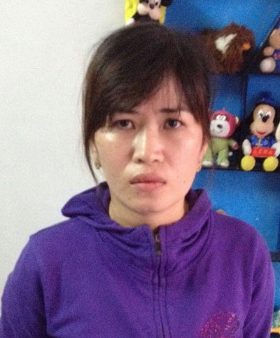 Đối tượng Đoàn Thị Phượng cùng số ma túy bị Công an thu giữ.