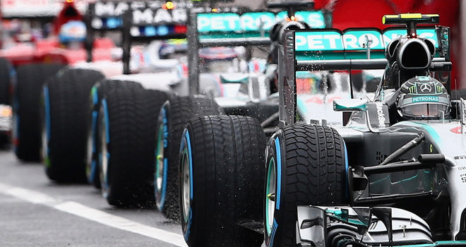 Mùa giải F1 2015, với 20 chặng đua, khởi tranh bằng GP Australia ngày 15/3 và khép lại tại GP Abu Dhabi ngày 29/11.