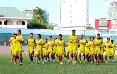 Các cầu thủ Sanna KH-BVN quyết tâm gây bất ngờ trong trận mở màn V-League của mình.