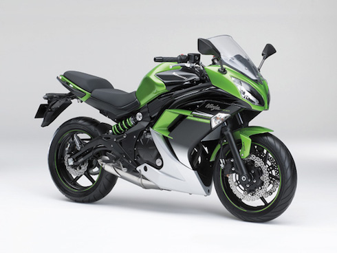 Kawasaki ra mắt Ninja 400R 2015