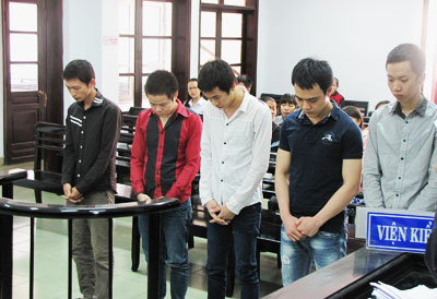 Nhóm thanh niên cướp giật lãnh án