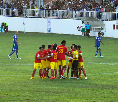 Sân Nha Trang lại rộn ràng