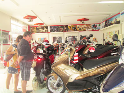 Thị trường xe máy trầm lắng