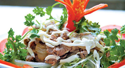 Món gỏi bò trộn cải mầm xốt Mayonnaise