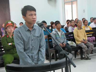 Bị cáo Đỗ Văn Vinh Em.