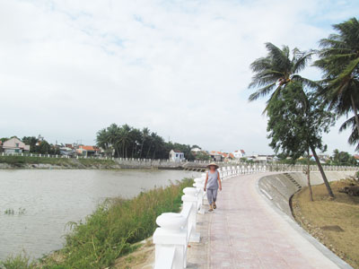 Ninh Hòa: Mở rộng kiên cố hóa tuyến đê kè sông Dinh