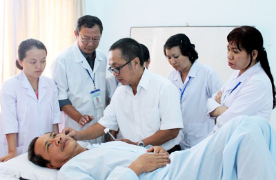 Bệnh viện YHCT- PHCN đã tiếp nhận và triển khai thành công kỹ thuật nhĩ châm.