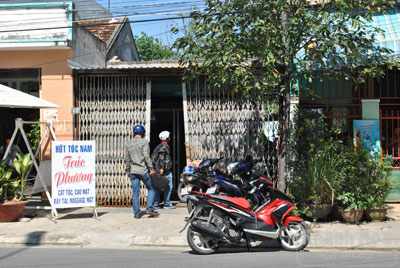 Quán hớt tóc nam Trúc Phương hoạt động mại dâm vừa bị triệt phá.