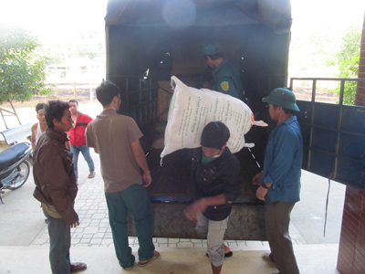 Quà Tết về xã vùng cao Sơn Thái