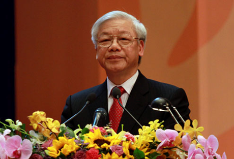 Tổng Bí thư: Cán bộ, đảng viên phải gương mẫu đi đầu