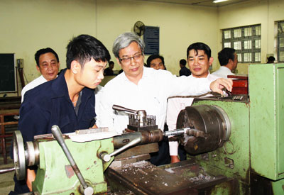 Đào tạo gắn với giải quyết việc làm