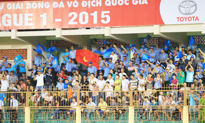 Cổ động viên bóng đá: Dần hướng đến chuyên nghiệp