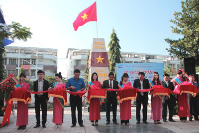 Khánh thành mô hình cột mốc đảo Trường Sa lớn