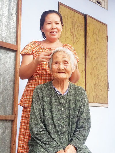 Khi tình người  &quot;nở hoa&quot;