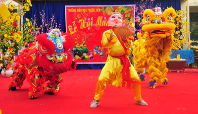 Các học sinh rất háo hức với màn múa lân