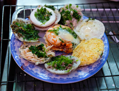 Xuống phố ăn rong