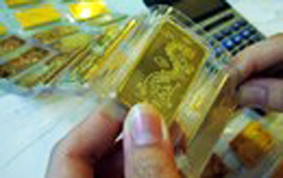 Cuối tuần, giá vàng giảm mạnh