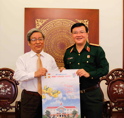 Thăm, chúc Tết lãnh đạo UBND tỉnh Khánh Hòa