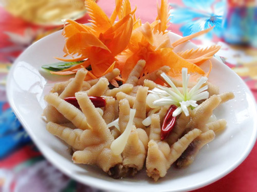 Chân gà ngâm giấm