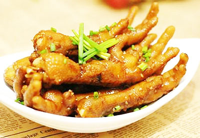 Chân gà xào chua ngọt