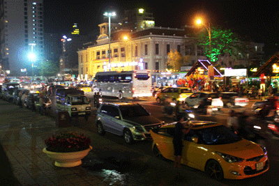 Nha Trang nhộn nhịp đón khách du xuân