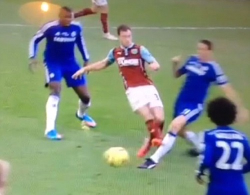 Cú vào bóng ác ý có khả năng ảnh hưởng đến sự nghiệp thi đấu đối với Matic.