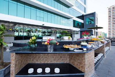 Khách sạn Mường Thanh và Novotel tổ chức tiệc 8-3