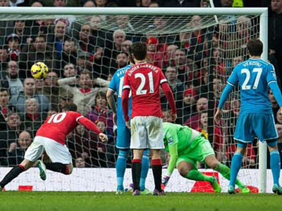 Rooney xứng đáng có được một suất trên hàng công.