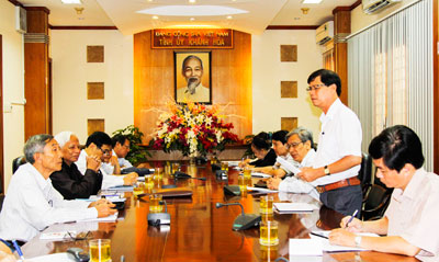 Làm việc với Hội Cựu tù chính trị yêu nước tỉnh