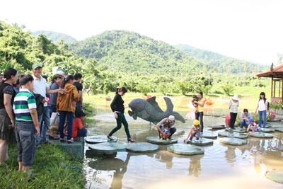 Nhiều chương trình ưu đãi nhân ngày Quốc tế Phụ nữ 8-3