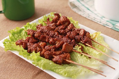 Thịt nướng xốt me