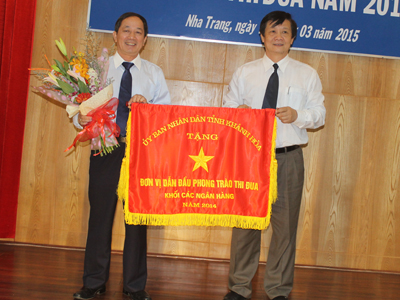 Khối thi đua Ngân hàng Khánh Hòa: Ký kết giao ước thi đua năm 2015