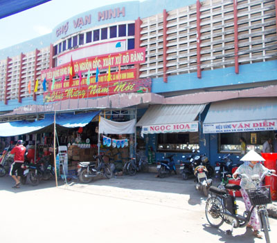 Chợ Vạn Ninh. 