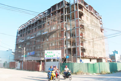 Nhà ở cho người thu nhập thấp: Cung chưa đáp ứng được cầu