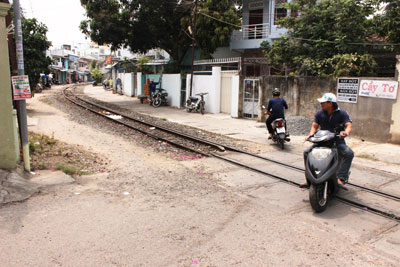  Tiềm ẩn nguy cơ tai nạn đường sắt