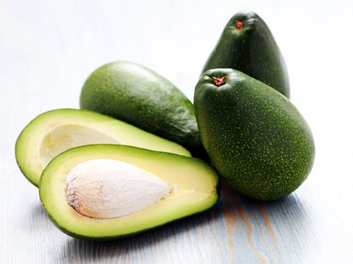 Hàm lượng glutathione dồi dào trong quả bơ giúp tạo lá chắn cho gan khỏi độc tố - Ảnh: Shutterstock