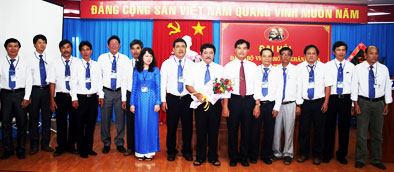 Đảng bộ Viễn thông Khánh Hòa ra mắt Ban chấp hành mới.  