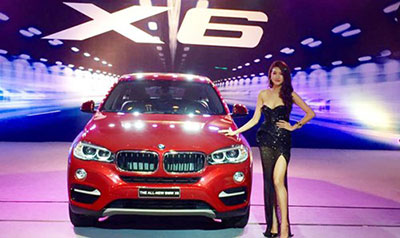 BMW X6 hoàn toàn mới được bán với mức giá 3 tỷ 389 triệu VNĐ (đã bao gồm VAT). 