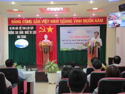 Gần 200 người được đào tạo tiếng Nga miễn phí