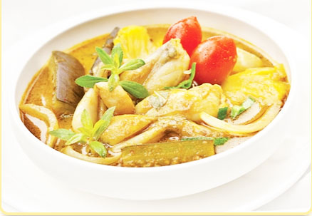 Đùi ếch xào rau vị cà ri