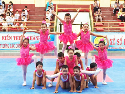 135 cháu tham gia Hội khỏe măng non