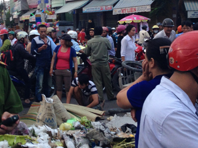 Bị ống bê tông đè trúng đầu, 1 người tử vong