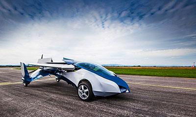 AeroMobil 3.0 có thể chuyển từ ô tô thành máy bay chỉ trong vài giây bằng cách mở hai cánh được giấu phía sau.