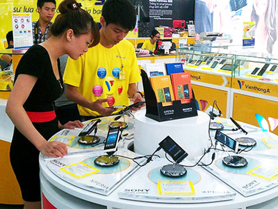  Việt Nam- thị trường tiêu thụ điện thoại thông minh tăng trưởng mạnh.