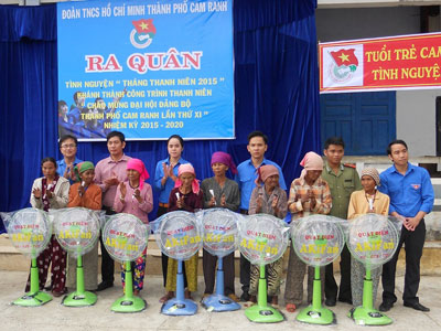 TP. Cam Ranh: 200 đoàn viên ra quân tình nguyện