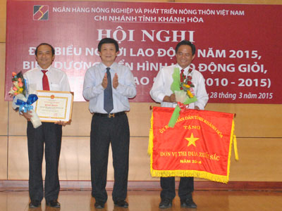 Thực hiện tốt các chỉ tiêu kinh doanh